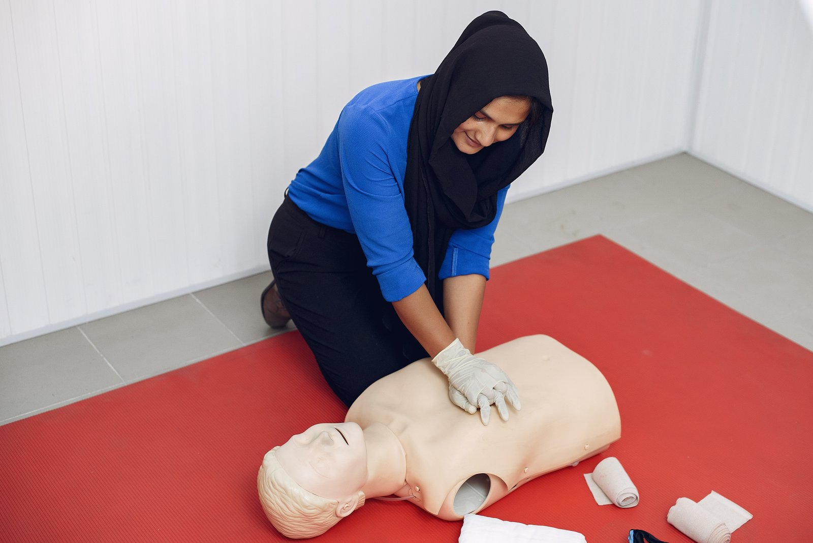 DCAS Approved First Aid Training in UAE: Everything You Need to Know in 2026